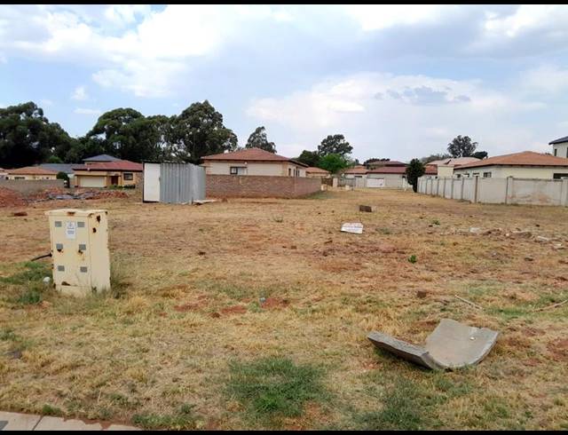 LAND FOR SALE IN MUNSIEVILLE SOUTH